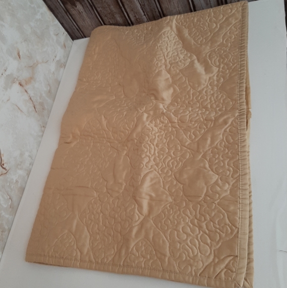 FIELDCREST Luxury Standard Sham Gold (1 sham) - Picture 4 of 9